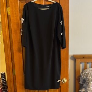 Glamour Black Long Sleeve Dress with Bow Sleeve Details. Size 18W